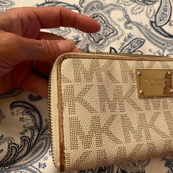 Michael Kors wallet with gold tone plate on front - Picture 10 of 14